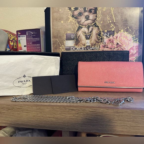 Prada Saffiano Pink Long wallet - Picture 1 of 13